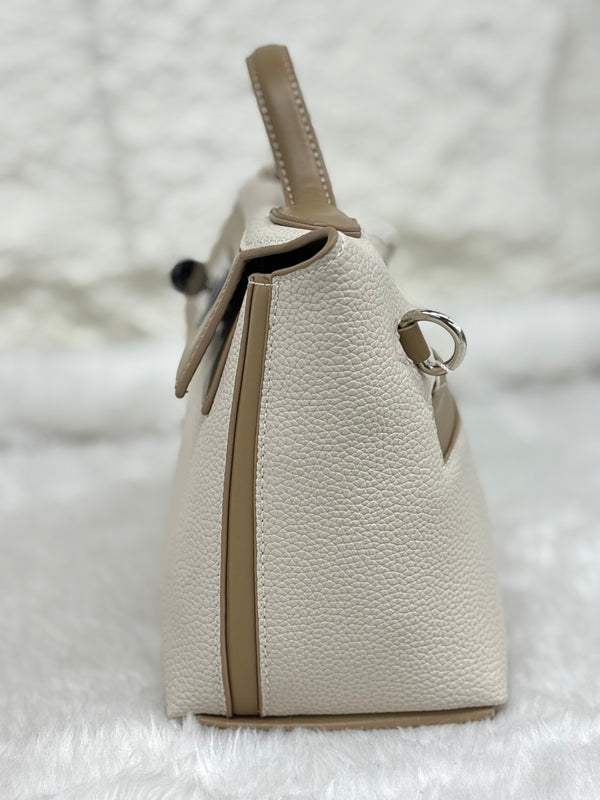 Premium Quality Hand Bag Code 6113