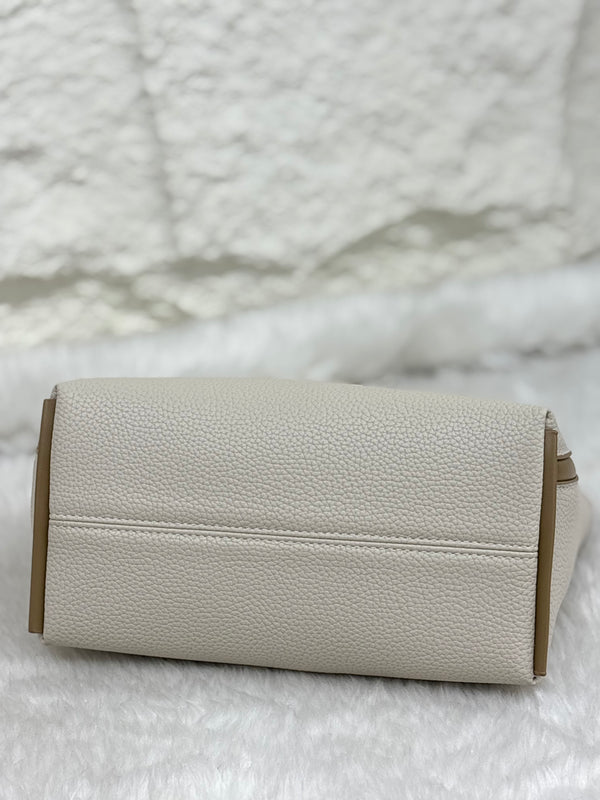 Premium Quality Hand Bag Code 6113